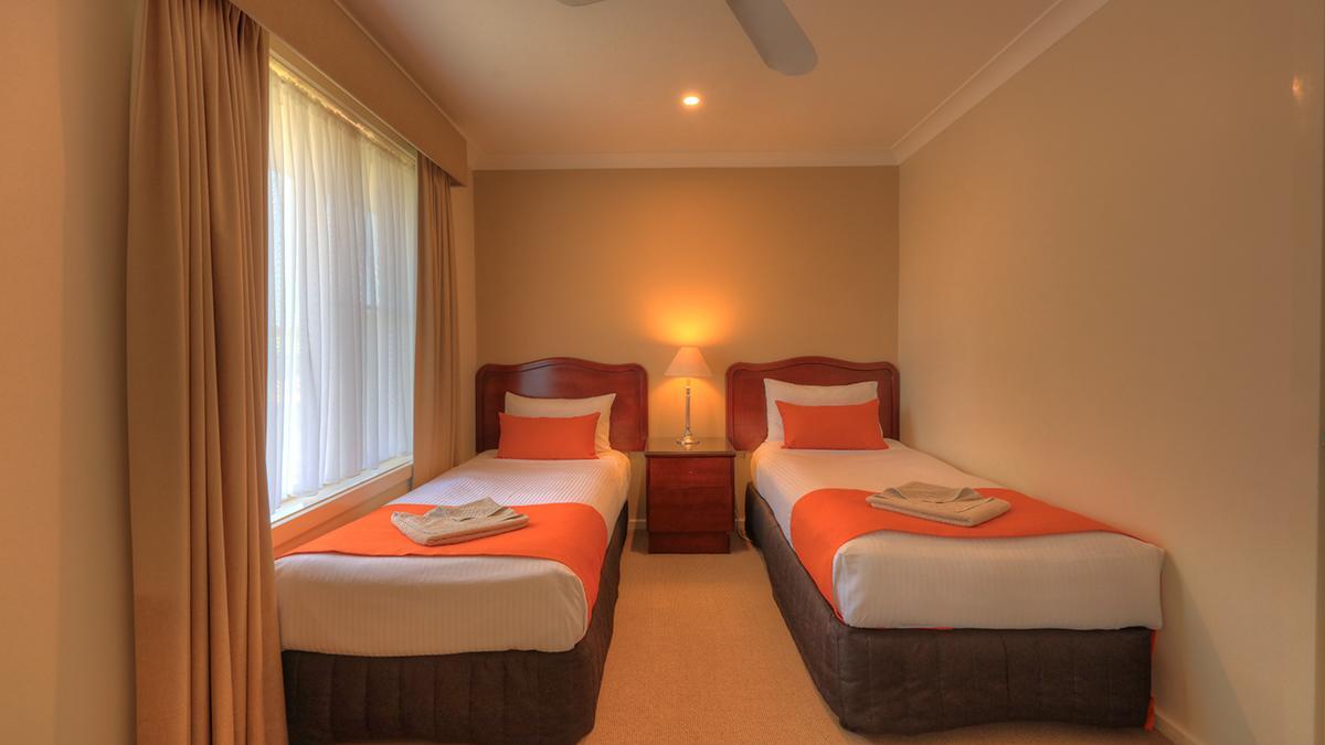 Endeavour Court Motor Inn Dubbo Exterior foto