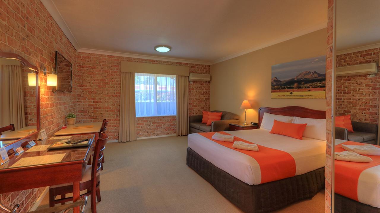 Endeavour Court Motor Inn Dubbo Exterior foto